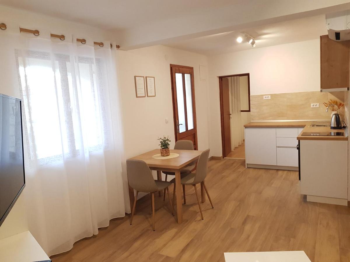 Apartments Huljic هفار المظهر الخارجي الصورة